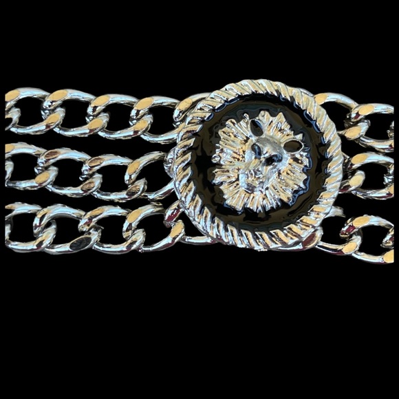 Lion Chain Bracelet - Picture 5 of 10